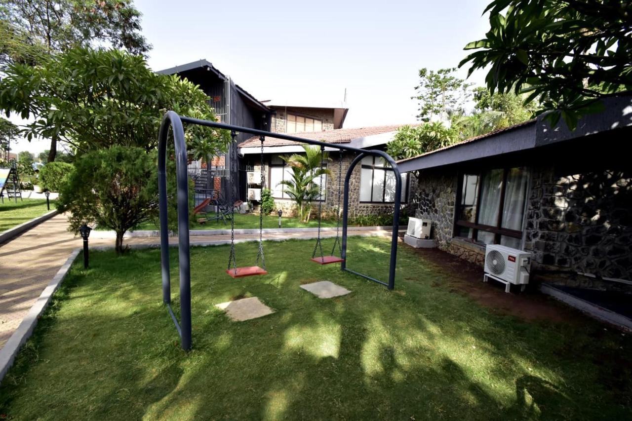 Caves County Resort Mālegaon 외부 사진